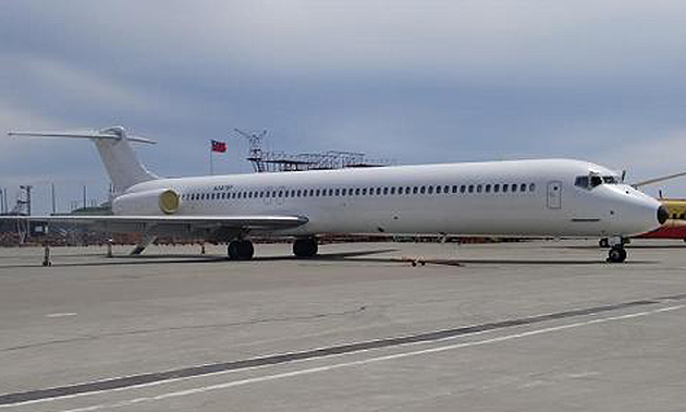 boeing_md83.jpg