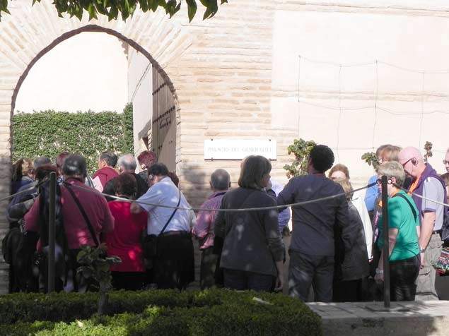turistas_generalife.jpg
