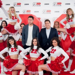 /imag/zeleb/2014/05/22/channing_y_jonah_siempre_animados_durante_la_promocion_1.jpg