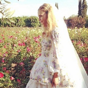 /imag/zeleb/2014/05/28/el_vestido_de_poppy_era_un_diseno_de_peter_dundas_para_emilio_pucci_0.jpg