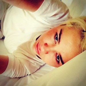 /imag/zeleb/2014/06/02/miley_cyrus_ha_sufrido_dos_robos_en_siete_meses_1.jpg