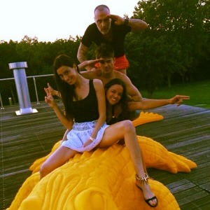 /imag/zeleb/2014/07/08/michelle_rodriguez_y_zac_efron.jpg