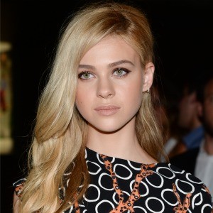 /imag/zeleb/2014/07/18/nicola_peltz_0.jpg