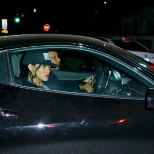 /imag/zeleb/2014/07/21/rihanna_.jpg