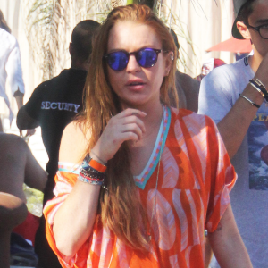 /imag/zeleb/2014/08/05/lindsay_lohan_en_mykonos.png