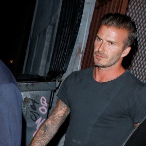 /imag/zeleb/2014/08/22/david_beckham_saliendo_del_restaurante_donde_compartio_mesa_con_el_chef_ramsay_1.jpg